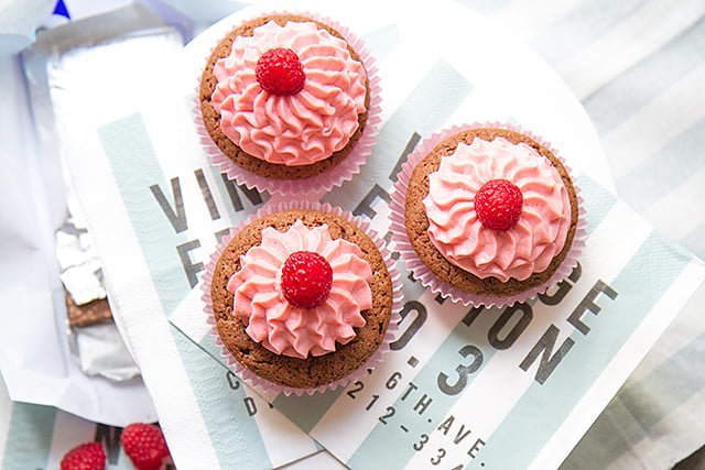 Die Besten Schokoladen Himbeer Cupcakes