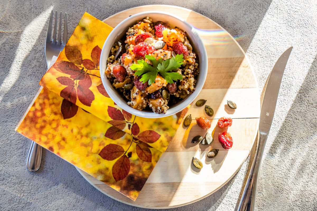 Quinoa-Kürbis-Salat mit Cranberries