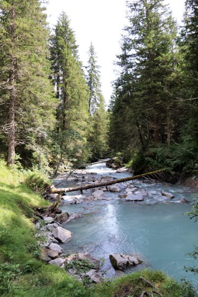 Wellness und Wandern in Flims: Hotel Adula und der Wasserweg