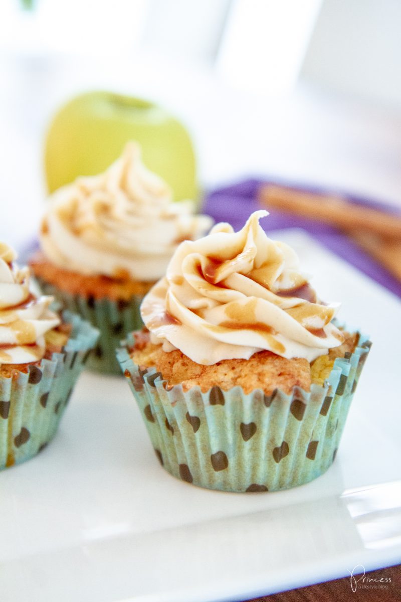 Rezept: Apfel Zimt Karamell Cupcakes | Lifestyle, Travel &amp; Food-Blog ...