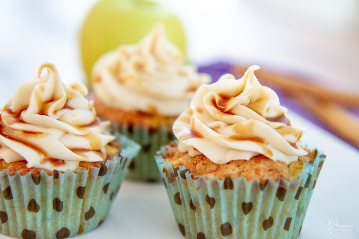 Rezept: Apfel Zimt Karamell Cupcakes | Lifestyle, Travel &amp; Food-Blog ...