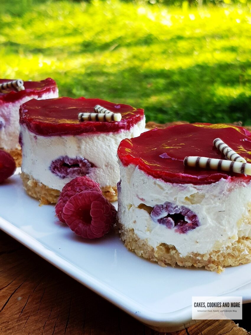 Brombeer Cheesecake Brownies