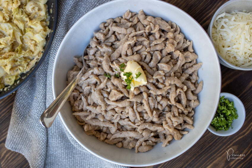 Marroni Spätzli mit Wirz-Gemüse