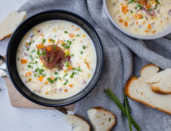 Kürbissuppe mit Geheimzutat und Pilz-Marroni-Ragout