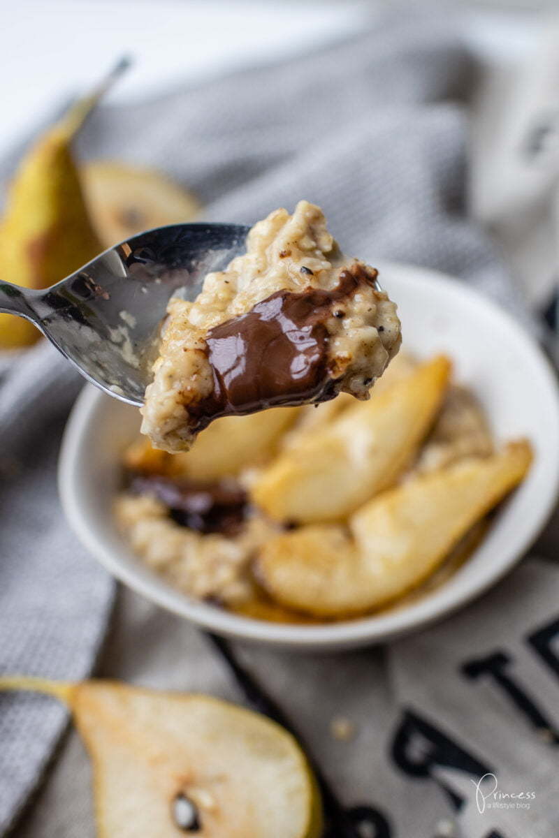 Winterliches Birnen Porridge