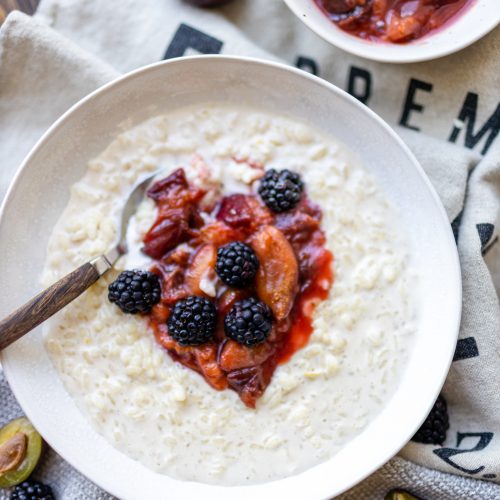 Milchreis Rezept und Zubereitung mit Zwetschgenkompott