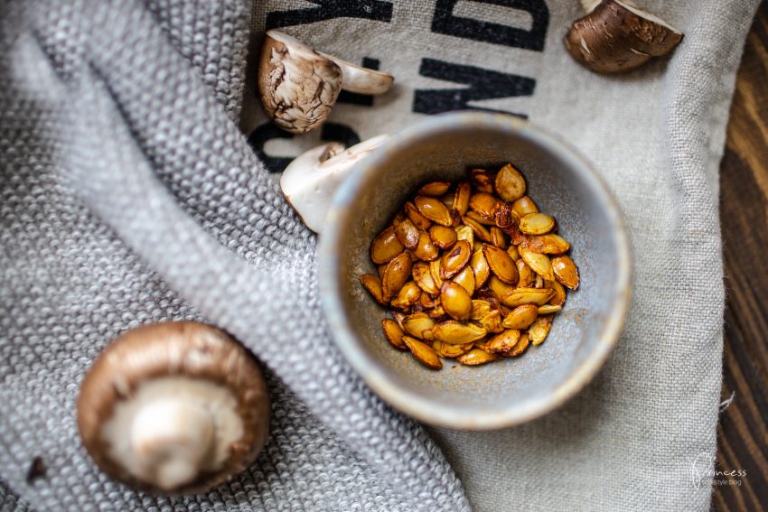 Kürbissuppe mit Geheimzutat und Pilz-Marroni-Ragout