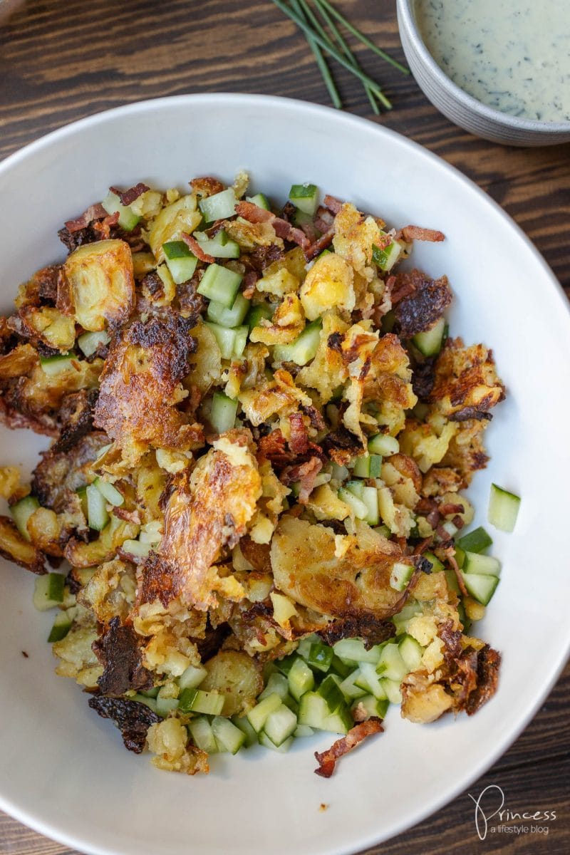 Knuspriger Kartoffelsalat | the viral smashed Potato Salad