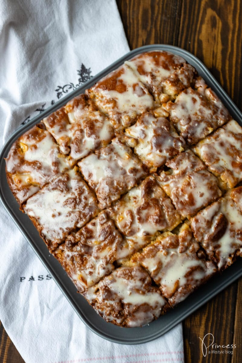 Apfel-Zimtschneckenkuchen