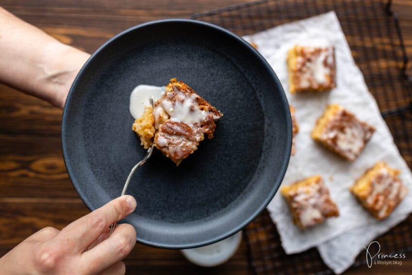 Apfel-Zimtschneckenkuchen