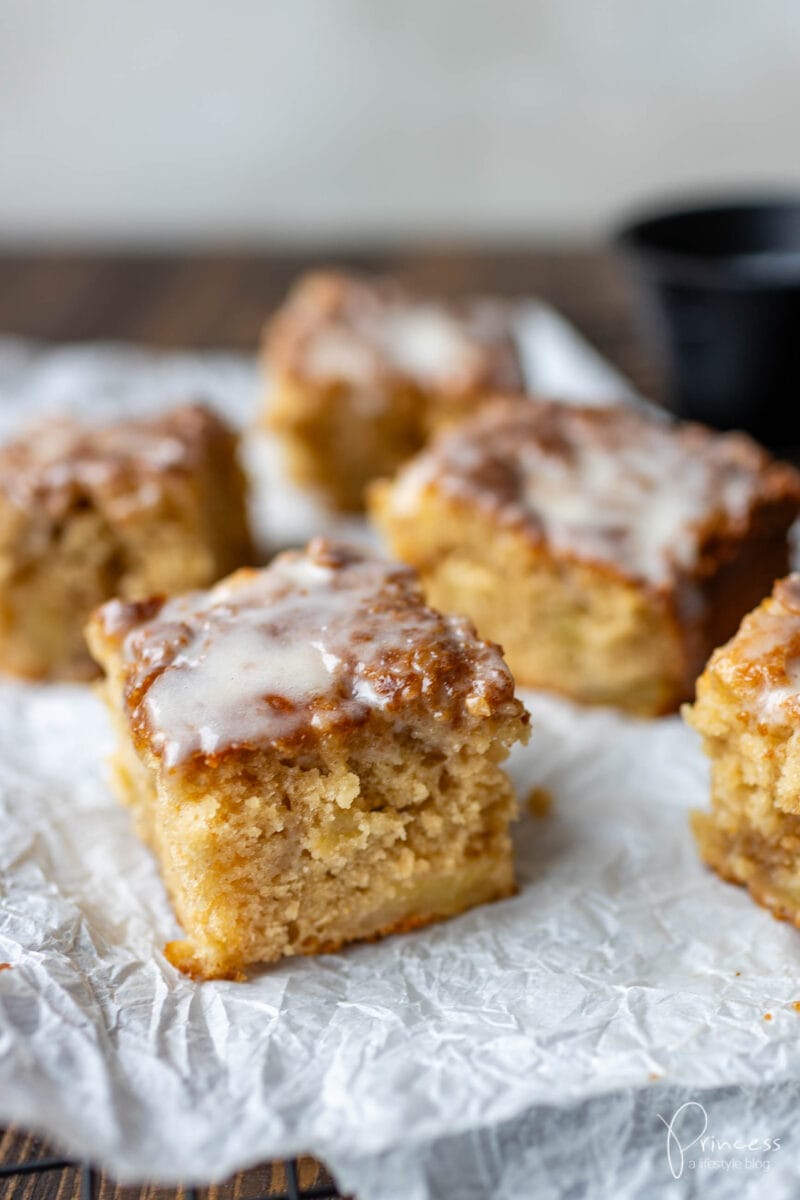 Apfel-Zimtschneckenkuchen