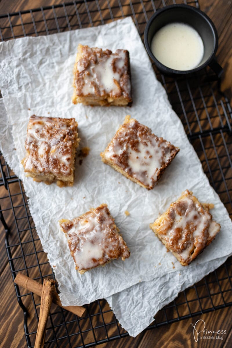 Apfel-Zimtschneckenkuchen